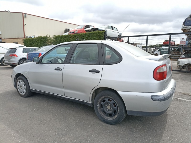 seat cordoba berlina (6k2) del año 1999