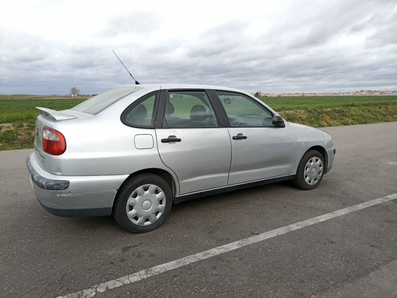seat cordoba berlina (6k2) del año 1999