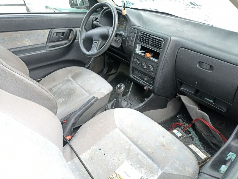 seat ibiza del año 1996