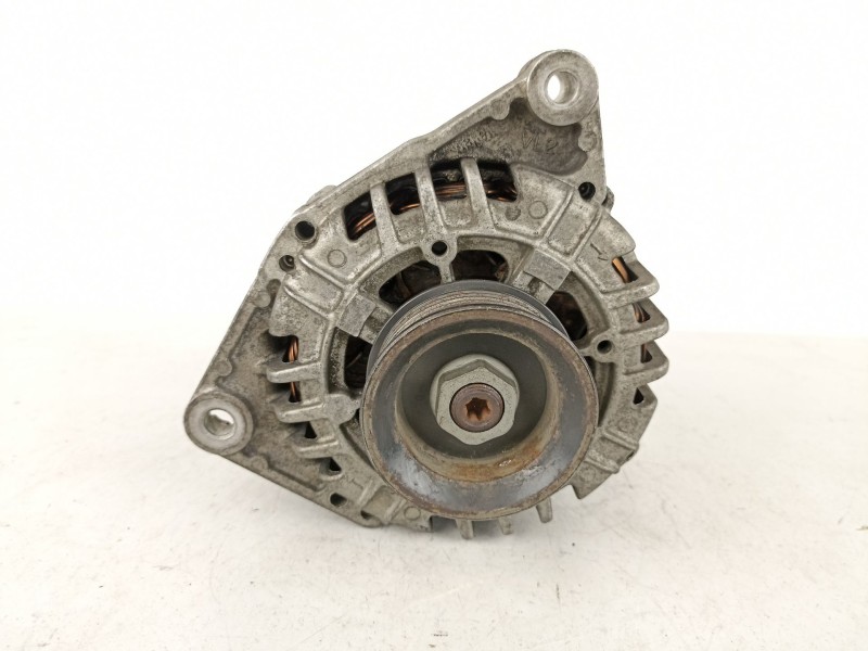Recambio de alternador para audi a6 2.5 tdi referencia OEM IAM 038903018FX  