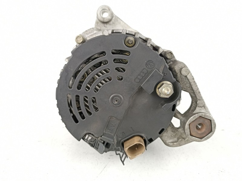 Recambio de alternador para audi a6 2.5 tdi referencia OEM IAM 038903018FX  