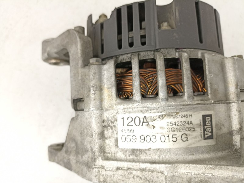 Recambio de alternador para audi a6 2.5 tdi referencia OEM IAM 038903018FX  