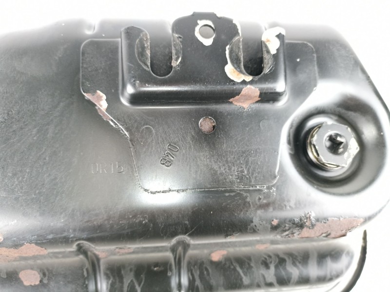 Recambio de carter aceite para citroen c 4 1.4 g referencia OEM IAM 7231559  