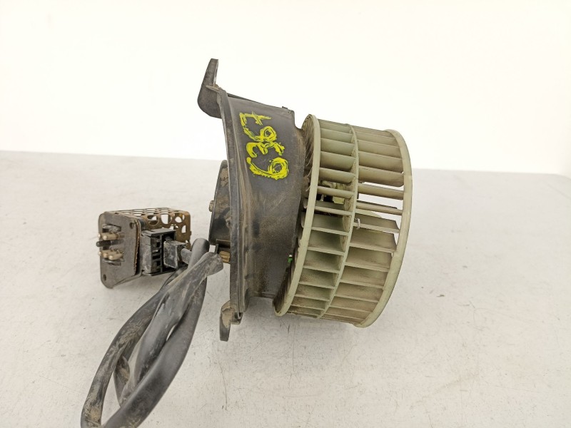 Recambio de motor calefaccion para audi a6 2.5 tdi referencia OEM IAM 4B2820021C  