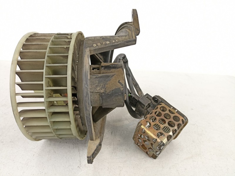 Recambio de motor calefaccion para audi a6 2.5 tdi referencia OEM IAM 4B2820021C  