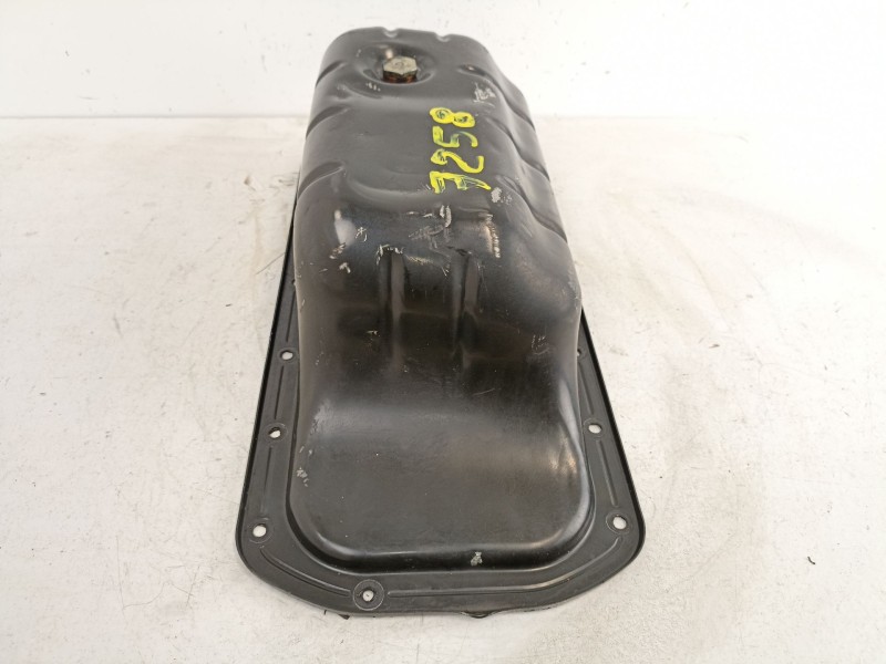 Recambio de carter aceite para citroen c 4 1.6 dci referencia OEM IAM 1342630  