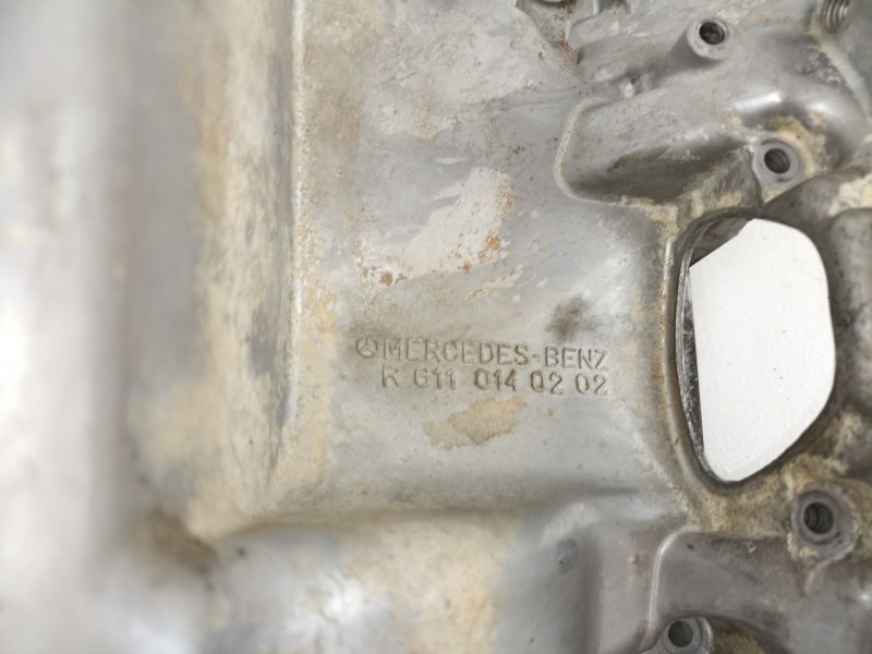 Recambio de carter aceite para m. benz vito 2.0 cdi 108 cdi referencia OEM IAM A6110140202  