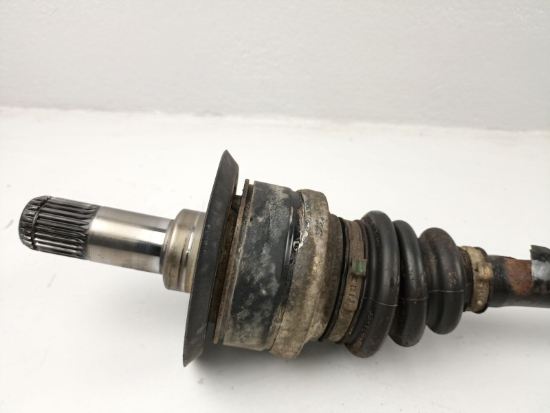 Recambio de transmision trasera derecha para bmw 320 f31 xdrive ranchera referencia OEM IAM 7597682A104  