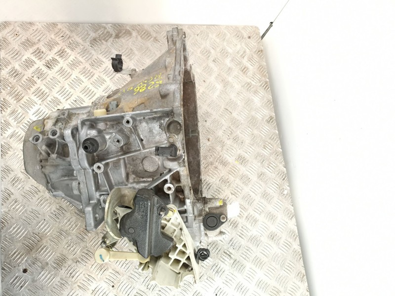 Recambio de cambio 5v ( turbo diesel ) para peugeot 307 2.0 hdi referencia OEM IAM 20DM39  