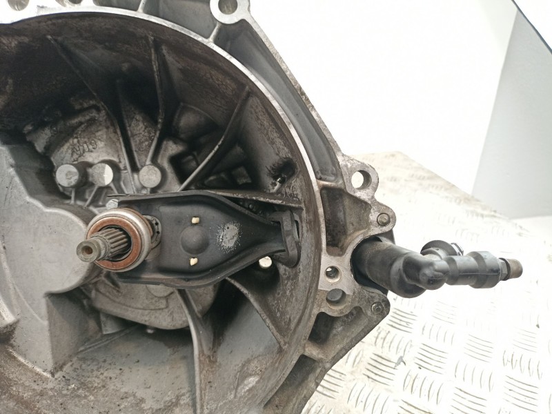 Recambio de cambio 5v ( turbo diesel ) para citroen c 4 1.6 hdi referencia OEM IAM 20DM75  