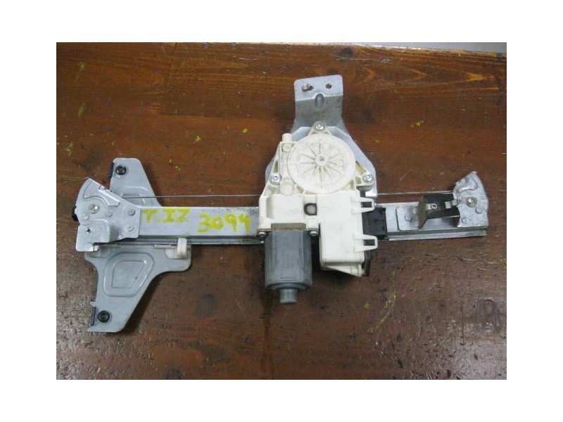 Recambio de elevalunas elec. tra. izq. : citroen c 4 : 1.6 g -nfu (108,8cv) 5p [2005] para citroen c 4 1.6 g -nfu referencia OEM