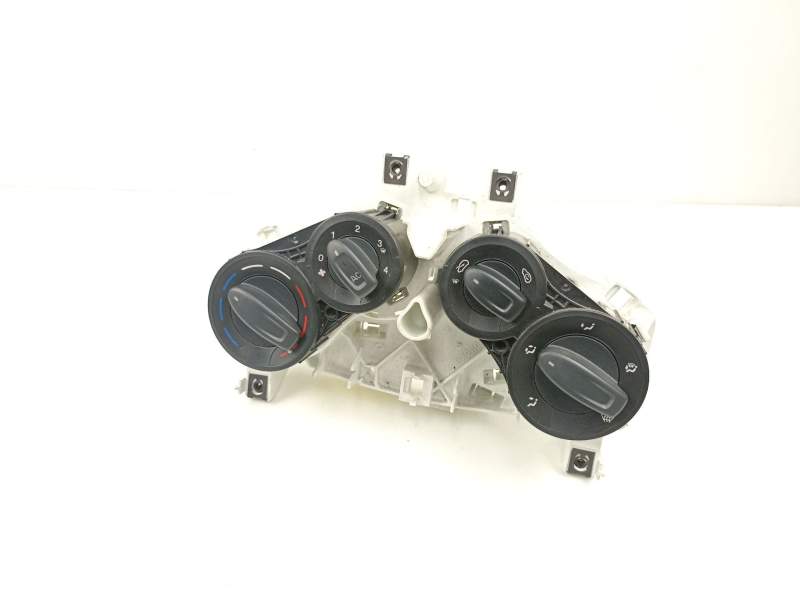Recambio de mandos calefaccion aire para ford ka (ru8) 1.2 referencia OEM IAM BS51014L19BA 98616861 