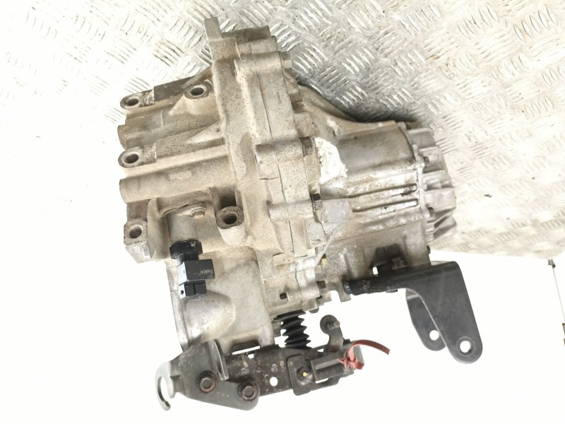 Recambio de cambio 5v ( turbo diesel ) para hyundai accent 1.5 td 3 cilindros referencia OEM IAM J22073  