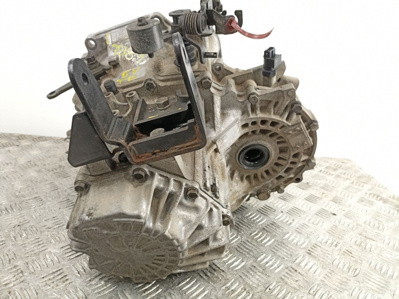 Recambio de cambio 5v ( turbo diesel ) para hyundai accent 1.5 td 3 cilindros referencia OEM IAM J22073  