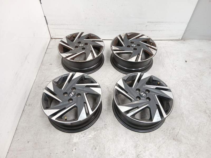 Recambio de juego llantas para hyundai i20 iii (bc3, bi3) 1.2 referencia OEM IAM 52910Q0200  