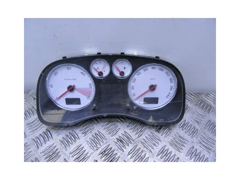 Recambio de cuadro instrumentos para peugeot 307 cc (3b) 2.0 hdi 135 referencia OEM IAM 9655925880 CRISTAL ROTO  