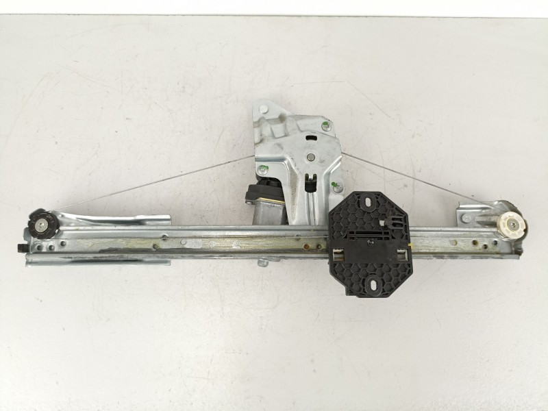 Recambio de elevalunas delantero derecho para dacia logan ii laureate referencia OEM IAM 807209299R  