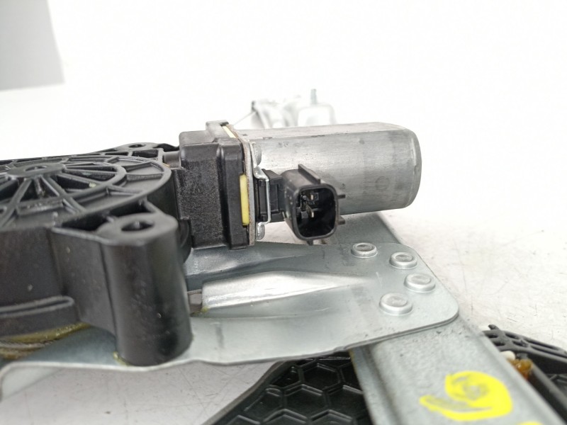 Recambio de elevalunas delantero derecho para dacia logan ii laureate referencia OEM IAM 807209299R  