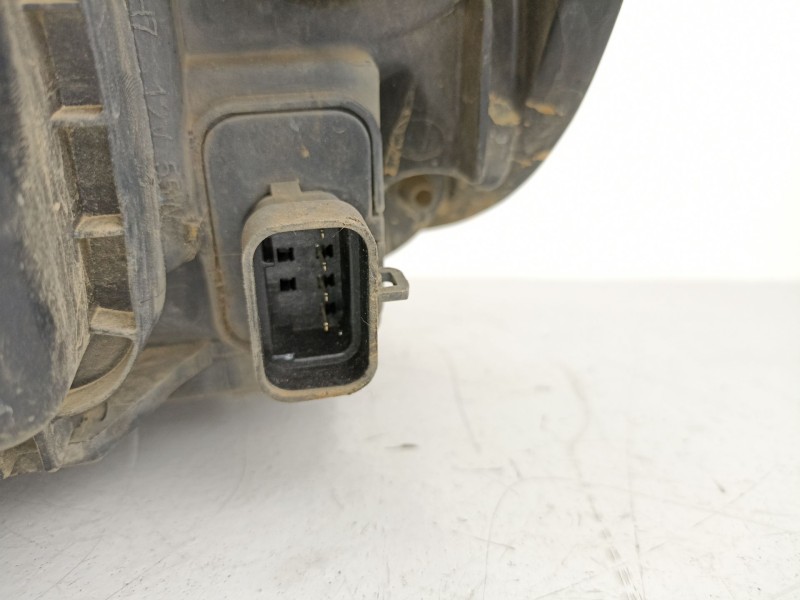 Recambio de faro derecho para m. benz ml 320 g-112942 163 referencia OEM IAM A1638203861 083401104R 