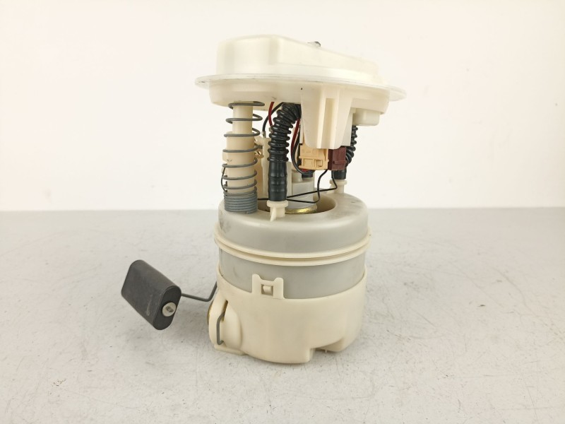 Recambio de bomba gasolina / aforadores para dacia logan ii laureate referencia OEM IAM 8200057324  