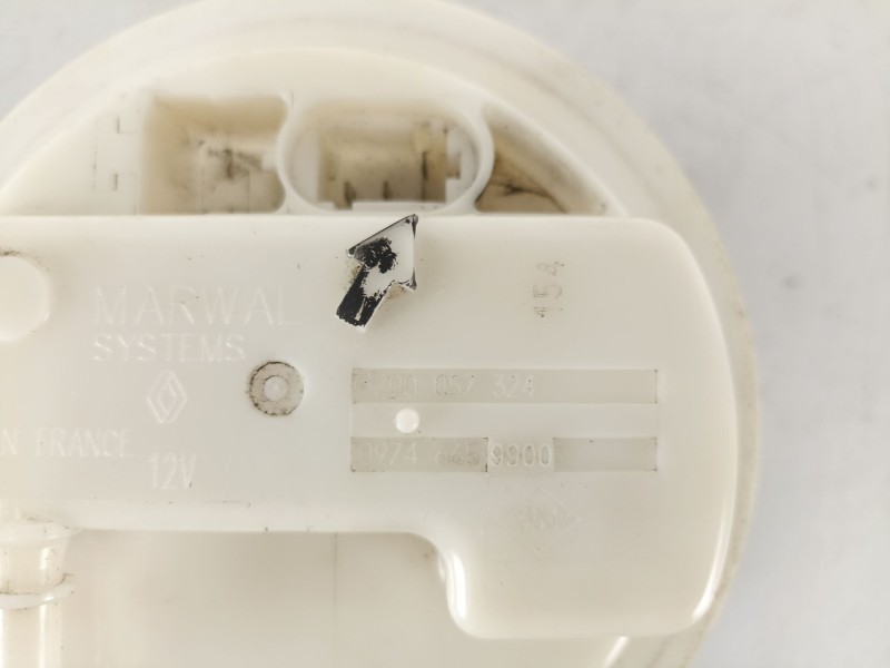 Recambio de bomba gasolina / aforadores para dacia logan ii laureate referencia OEM IAM 8200057324  