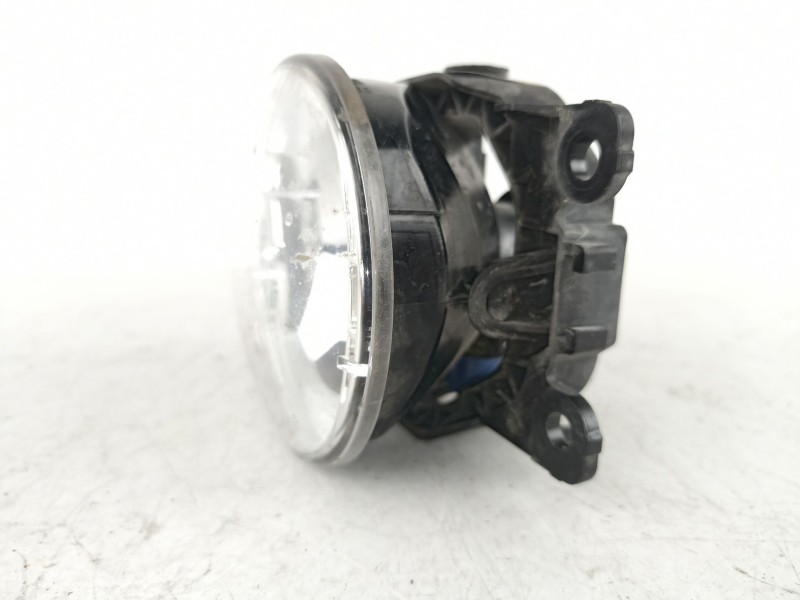 Recambio de antiniebla izquierdo para dacia logan ii laureate referencia OEM IAM 261500097R 89208691 