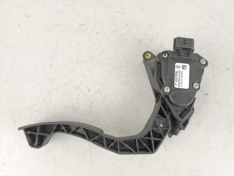 Recambio de potenciometro aceleracion para dacia logan ii laureate referencia OEM IAM 180022703R  