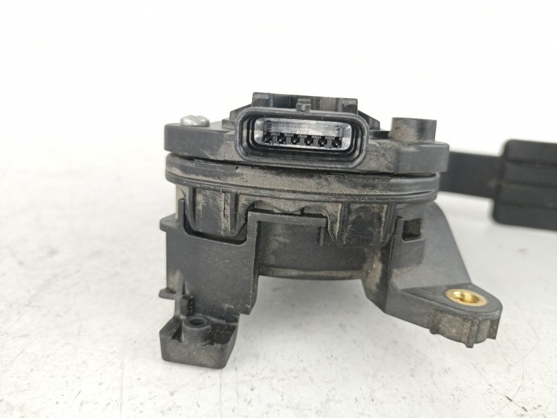 Recambio de potenciometro aceleracion para dacia logan ii laureate referencia OEM IAM 180022703R  