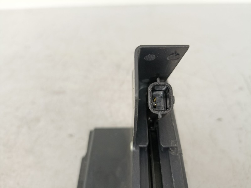 Recambio de cerradura puerta delantera derecha para dacia logan ii laureate referencia OEM IAM 80502681RD  