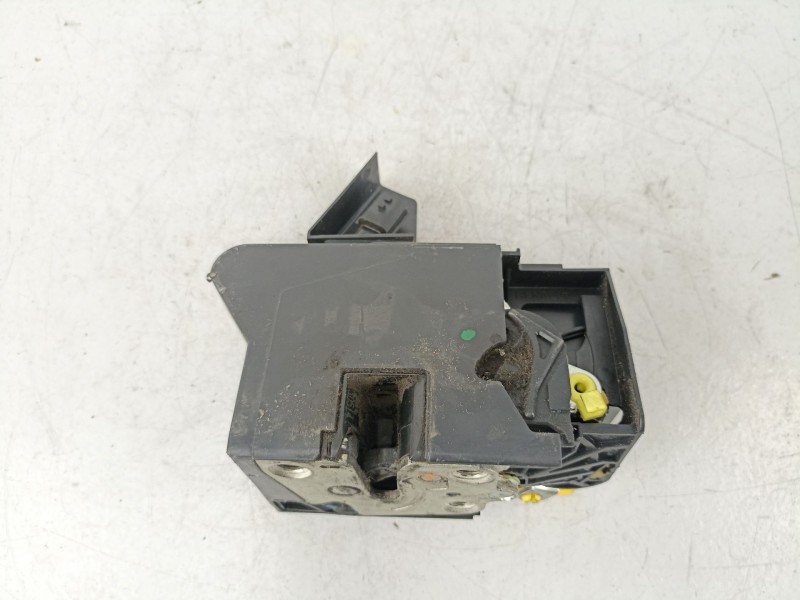 Recambio de cerradura puerta trasera izquierda para dacia logan ii laureate referencia OEM IAM 825033585RC  