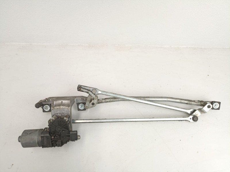 Recambio de motor limpia delantero para ford c max 1.6 tdci referencia OEM IAM 0390247724 1255958 