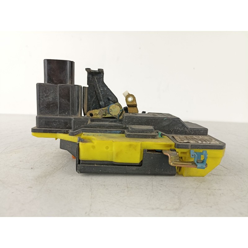 Recambio de cerradura puerta trasera izquierda para volvo s80 2.5 d referencia OEM IAM 30699761 91471705 