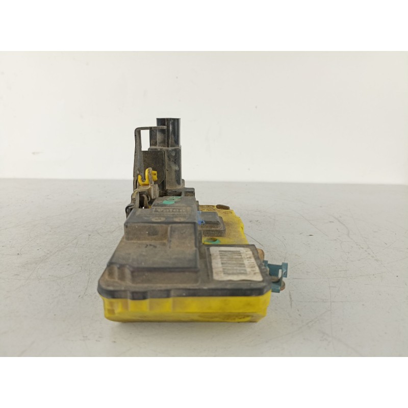 Recambio de cerradura puerta trasera derecha para volvo s80 2.5 d referencia OEM IAM 30699763 9141708 