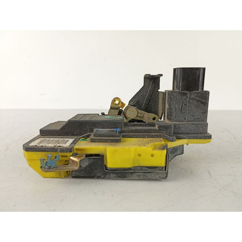 Recambio de cerradura puerta trasera derecha para volvo s80 2.5 d referencia OEM IAM 30699763 9141708 