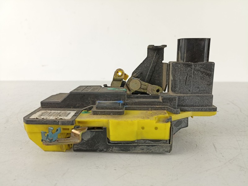 Recambio de cerradura puerta trasera derecha para volvo s80 2.5 d referencia OEM IAM 30699763 9141708 