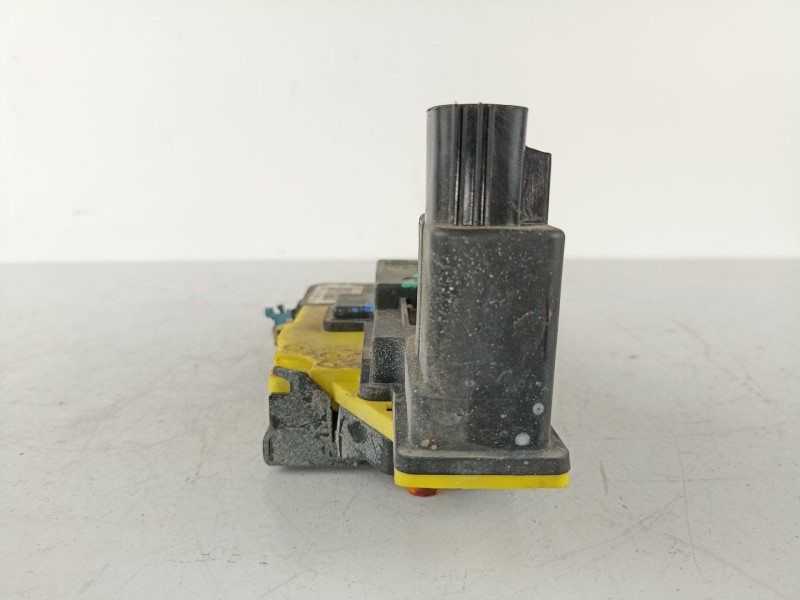 Recambio de cerradura puerta trasera derecha para volvo s80 2.5 d referencia OEM IAM 30699763 9141708 