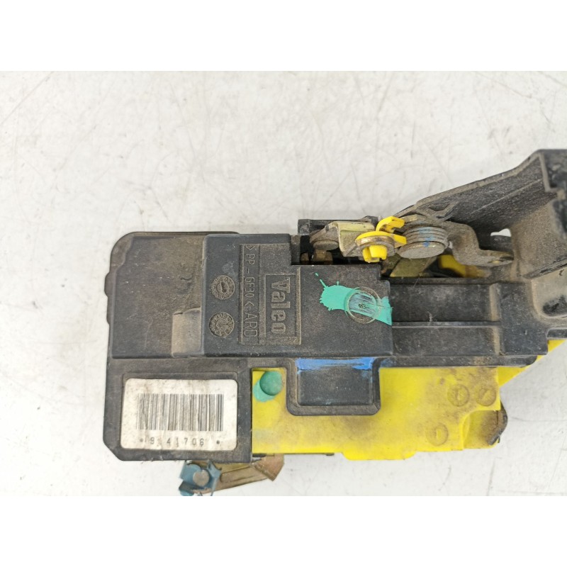 Recambio de cerradura puerta trasera derecha para volvo s80 2.5 d referencia OEM IAM 30699763 9141708 