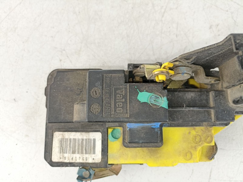 Recambio de cerradura puerta trasera derecha para volvo s80 2.5 d referencia OEM IAM 30699763 9141708 