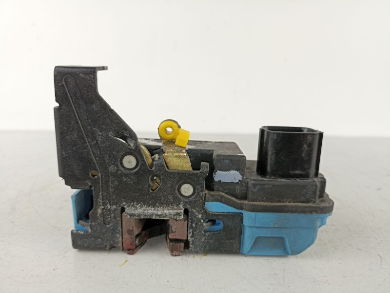 Recambio de cerradura puerta delantera derecha para volvo s80 2.5 d referencia OEM IAM 30784977 9485395 