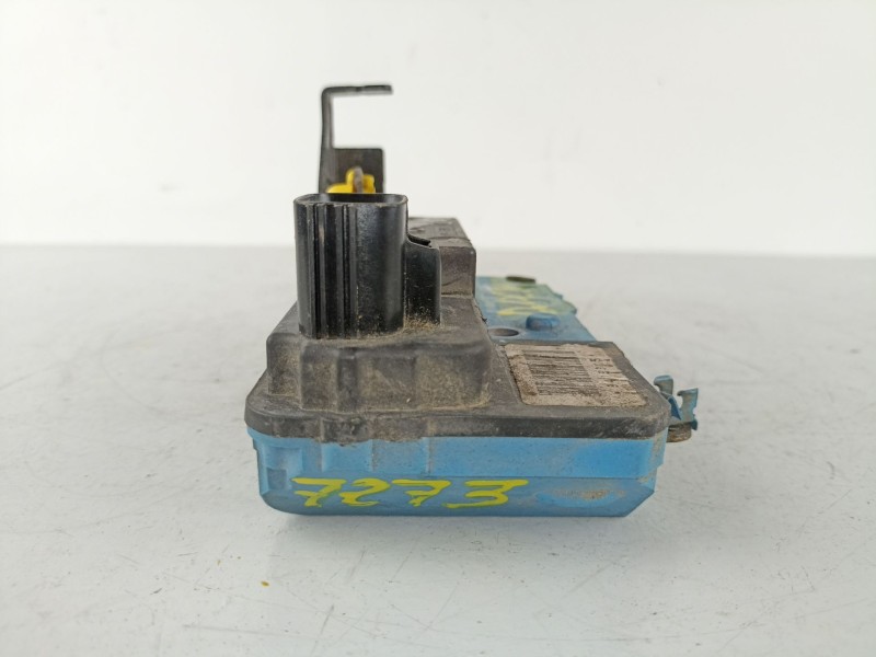 Recambio de cerradura puerta delantera derecha para volvo s80 2.5 d referencia OEM IAM 30784977 9485395 