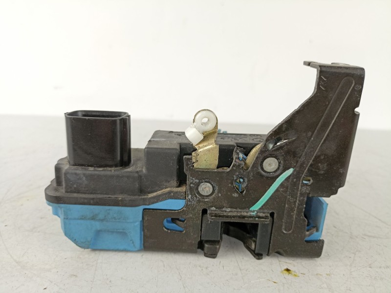 Recambio de cerradura puerta delantera izquierda para volvo s80 2.5 d referencia OEM IAM 30699751 9141701 