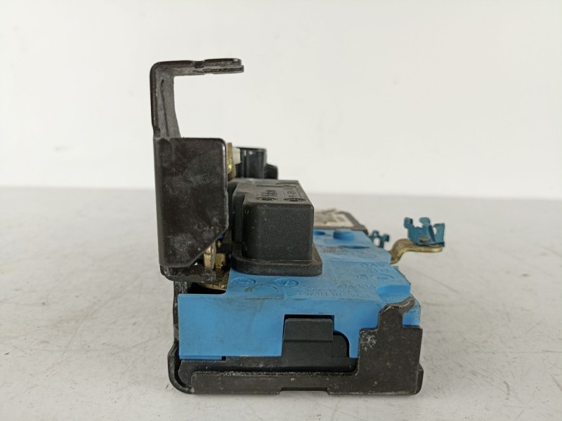 Recambio de cerradura puerta delantera izquierda para volvo s80 2.5 d referencia OEM IAM 30699751 9141701 