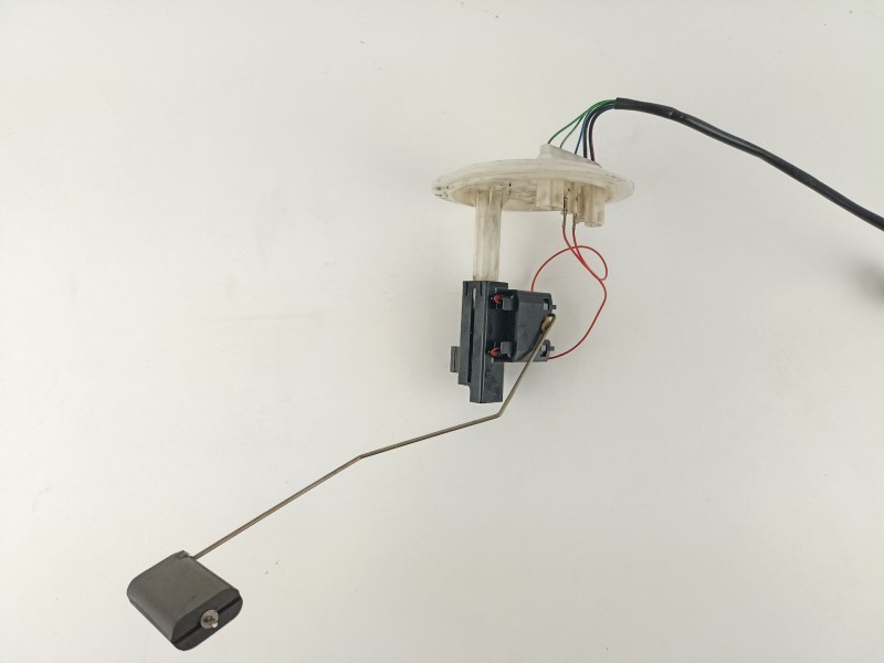 Recambio de bomba gasolina / aforadores para volvo s80 2.5 d referencia OEM IAM 30769017  