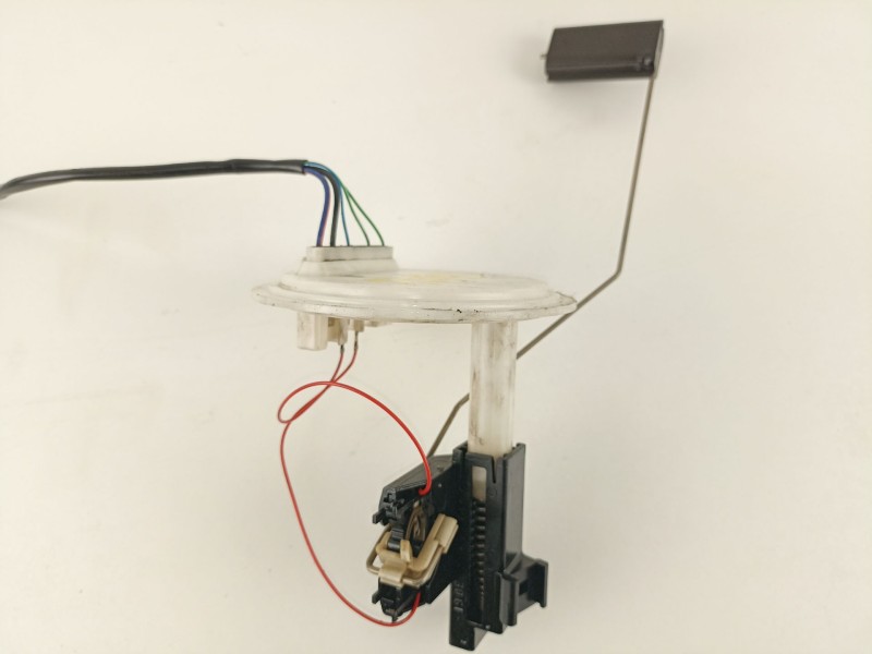 Recambio de bomba gasolina / aforadores para volvo s80 2.5 d referencia OEM IAM 30769017  