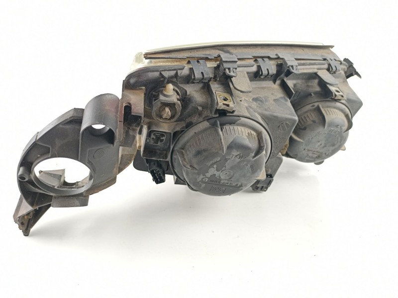 Recambio de faro izquierdo para volvo s80 2.5 d referencia OEM IAM 8662867  