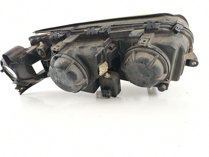 Recambio de faro izquierdo para volvo s80 2.5 d referencia OEM IAM 8662867  