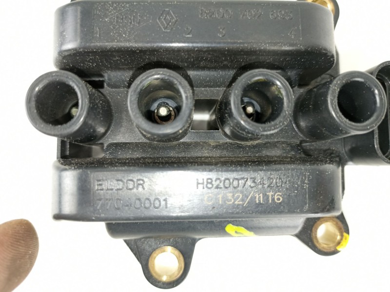 Recambio de bobina para dacia sandero 1.2 g - d4f f732 referencia OEM IAM 8200702693 77040001 