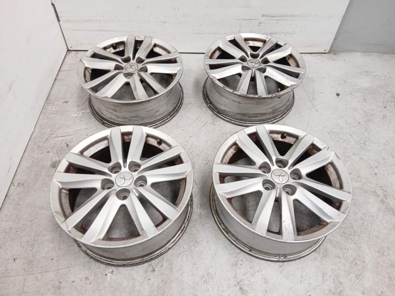 Recambio de juego llantas para mitsubishi asx (ga_w_) 1.8 di-d (ga6w) referencia OEM IAM 4250B869  
