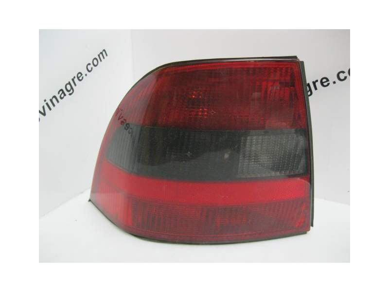 Recambio de piloto trasero izquierdo para opel vectra 2.0 g -x20xev referencia OEM IAM ROJO Y NEGRO  