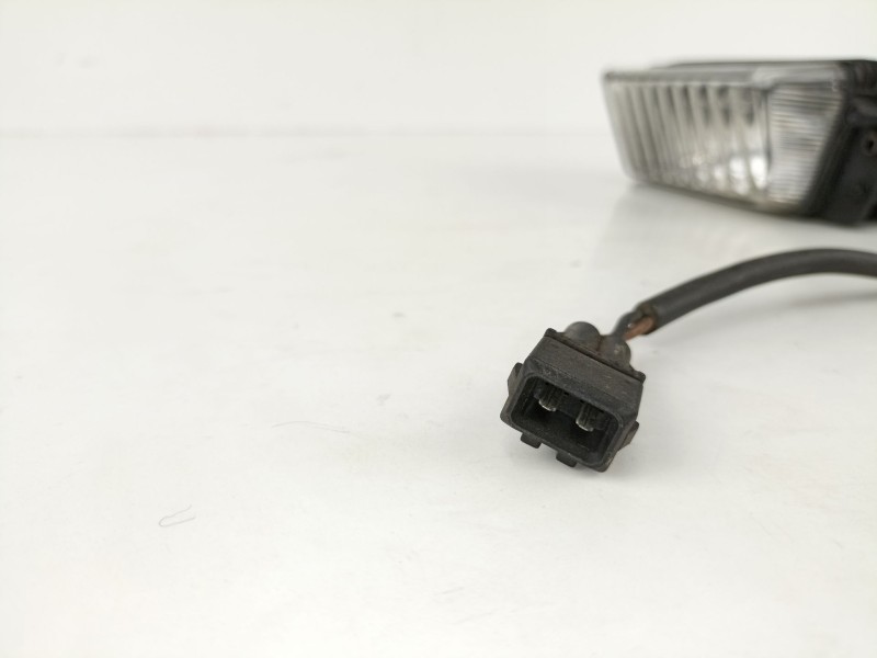 Recambio de antiniebla izquierdo para seat toledo 1.8 g referencia OEM IAM LI96162110 1LO941701C 